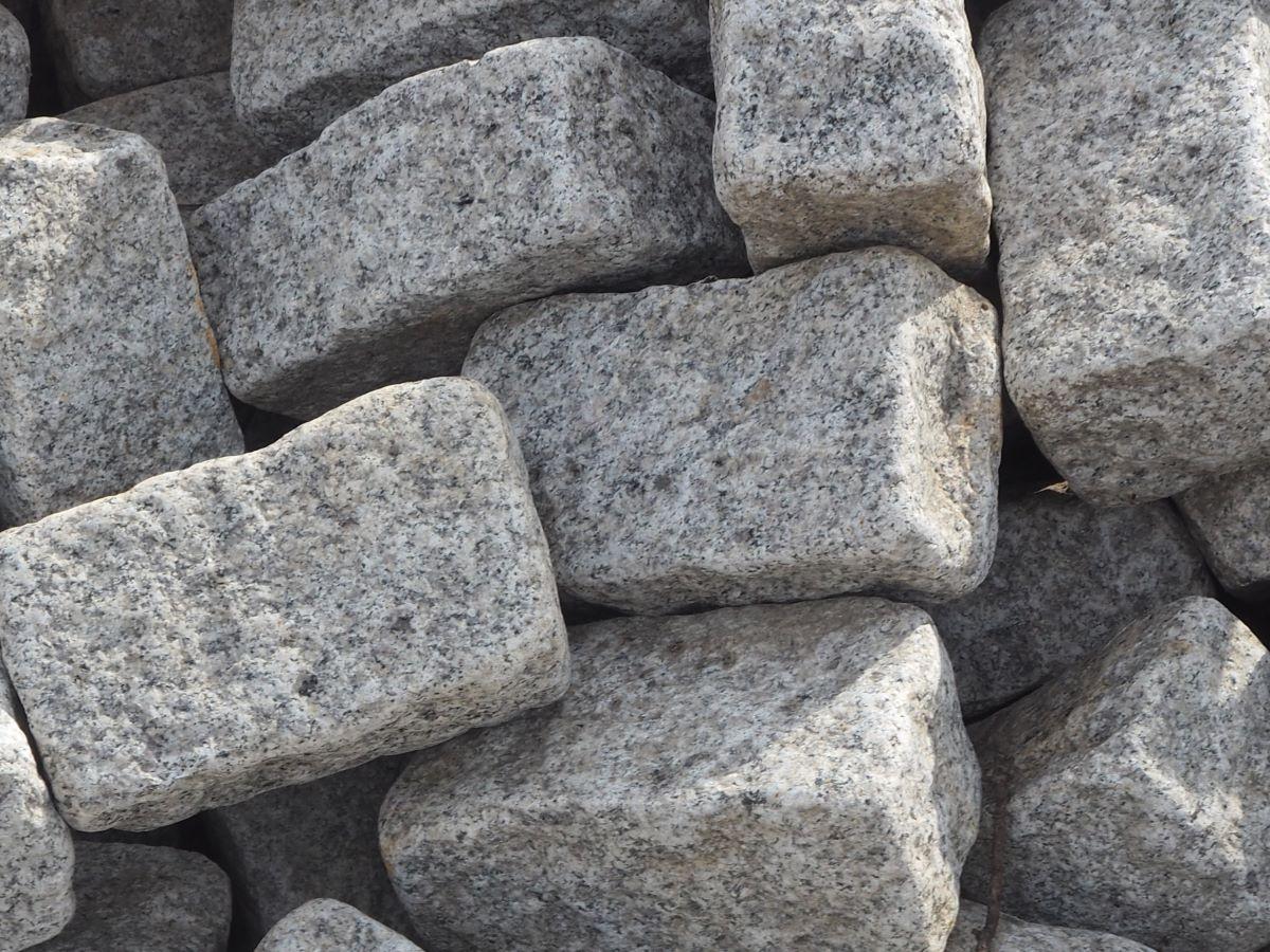 9x5x4 Gray Granite Cobblestones – Atlanta | Order Online for Delivery